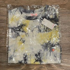 Re:named Yellow and Grey Tie Dye Cropped Tee